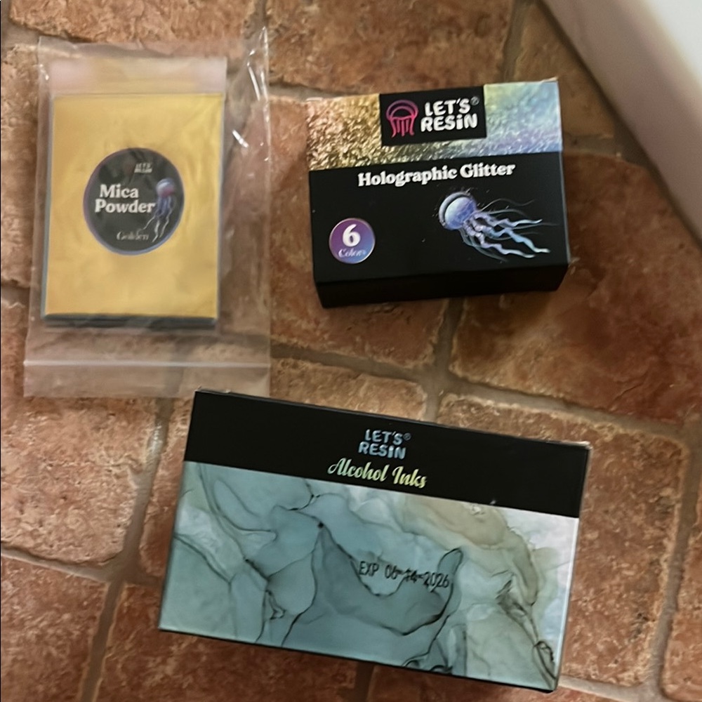 Let's Resin Mica Powder, Holographic Glitter, and Alcohol Inks Set